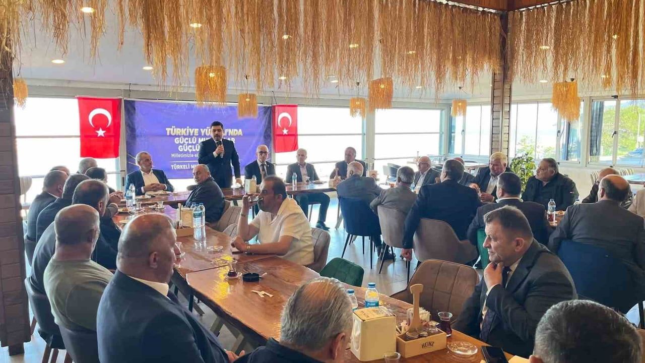 TÜRKELİ’DE MUHTARLAR GÜNÜ DOLAYISIYLA YEMEK PROGRAMI DÜZENLENDİ 19 EKİM MUHTARLAR GÜNÜ DOLAYISIYLA...