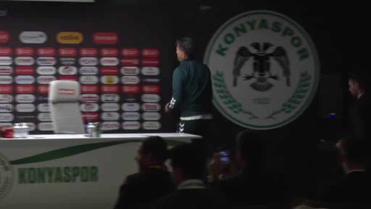 Konyaspor Teknik Direktörü İlhan Palut, Galatasaray'a mağlup oldukları maçın ardından...