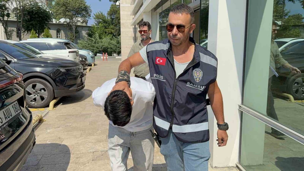 SAMSUN’DA KIZ ARKADAŞINI DARBEDİP KIZGIN METAL YEMEK KEPÇESİYLE KOLLARINI YAKTIĞI İDDİA EDİLEN...