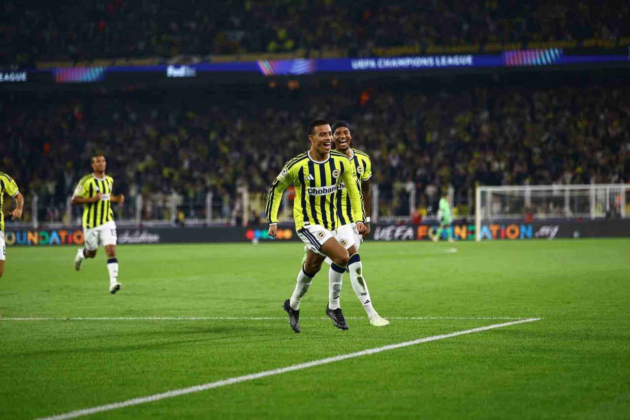 FENERBAHÇE’NİN İNGİLİZ OYUNCUSU MASON GREENWOOD, SLAVİA PRAG KARŞISINDA KAYDETTİĞİ GOLLE BU SEZON...