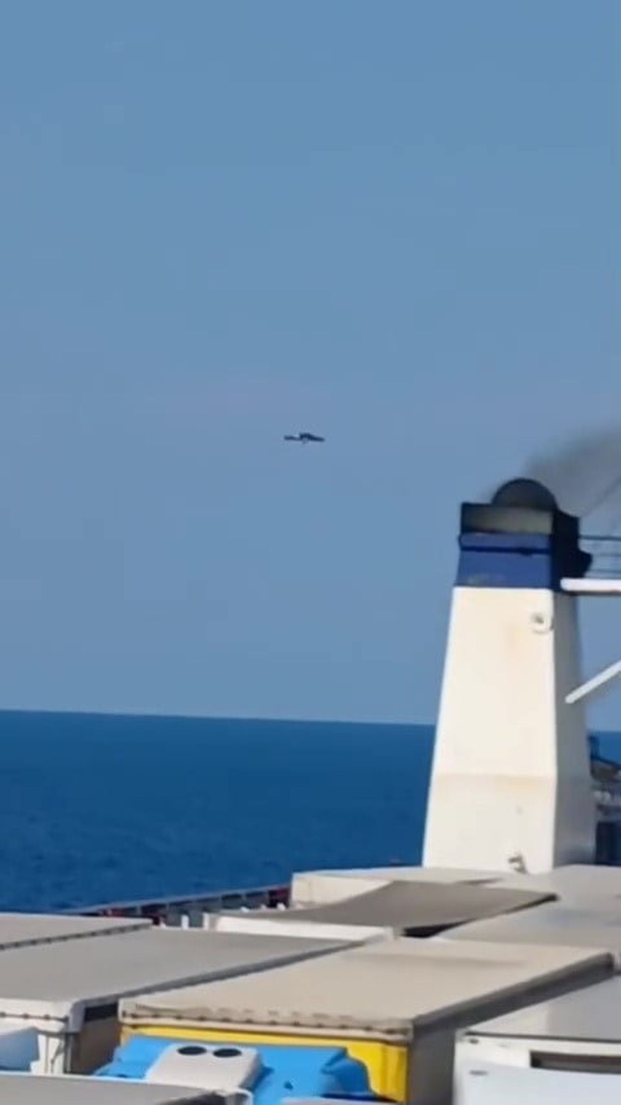 KARADENİZ'DE BİR TÜRK RO-PAX GEMİSİNİN ÜZERİNDEN GEÇEN DRONLAR, GEMİDE KORKU VE PANİĞE NEDEN...