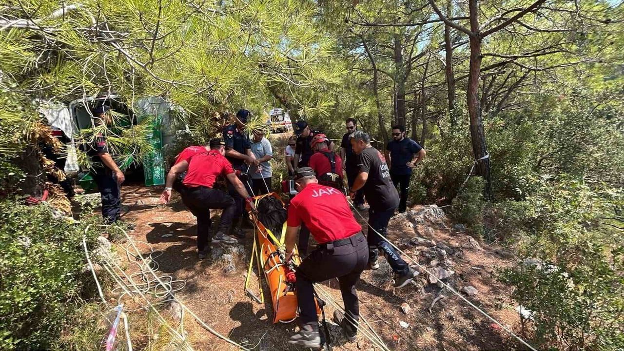 KAYAKÖY’DE YÜKSEKTEN DÜŞEN 45 YAŞINDAKİ ŞAHIS HAYATINI KAYBETTİ