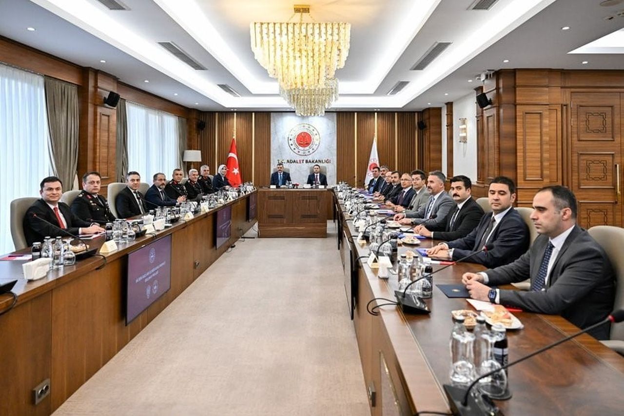 ADALET BAKANI AKIN GÜRLEK, İÇİŞLERİ BAKANI MUSTAFA ÇİFTÇİ İLE BİRA ARAYA GELEREK, DOLUNAY PROJESİ...
