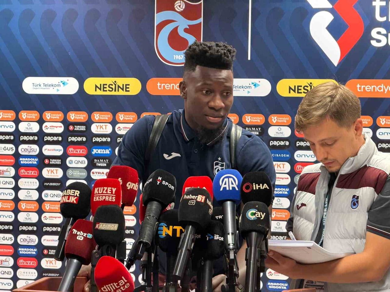 TRABZONSPOR’UN KALECİSİ ANDRE ONANA, BEŞİKTAŞ GALİBİYETİNİN ARDINDAN TAKIM OLARAK DOĞRU YÖNDE...