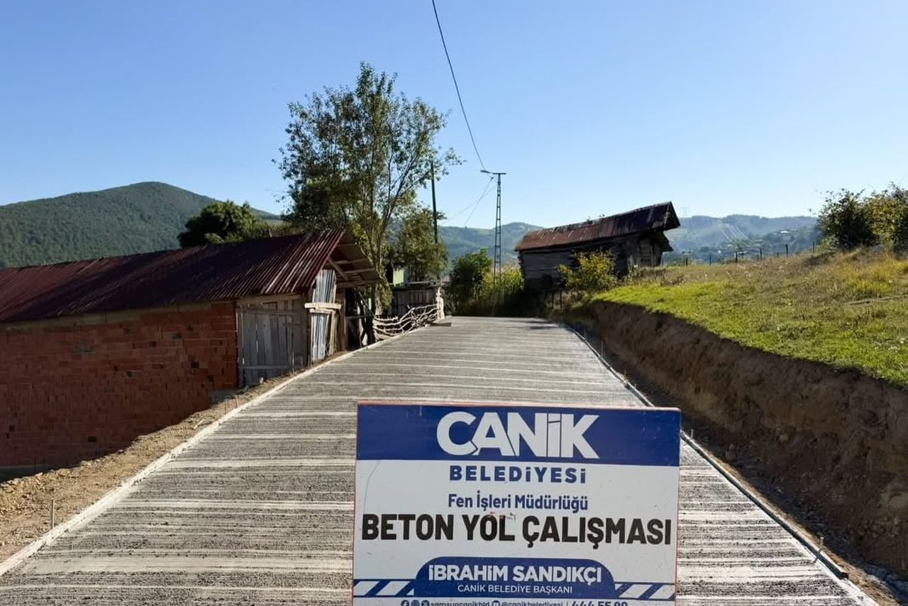 CANİK BELEDİYESİ, İLÇEDE ASFALT VE BETON YOL YAPIMININ YANI SIRA YENİ YOL AÇMA, BAKIM VE ONARIM...