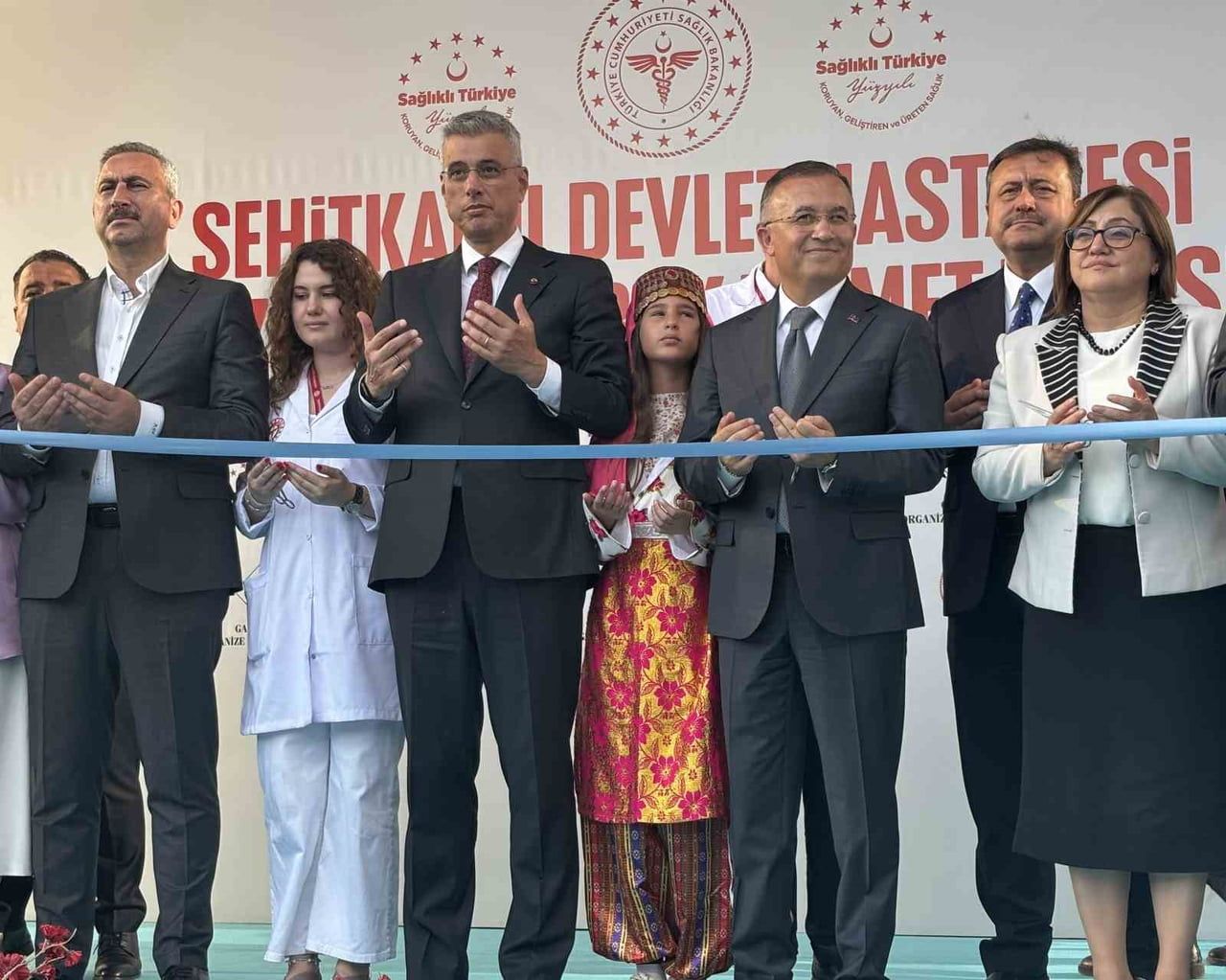 SAĞLIK BAKANI MEMİŞOĞLU, GAZİANTEP’TE HASTANE AÇILIŞ TÖRENİNE KATILDI