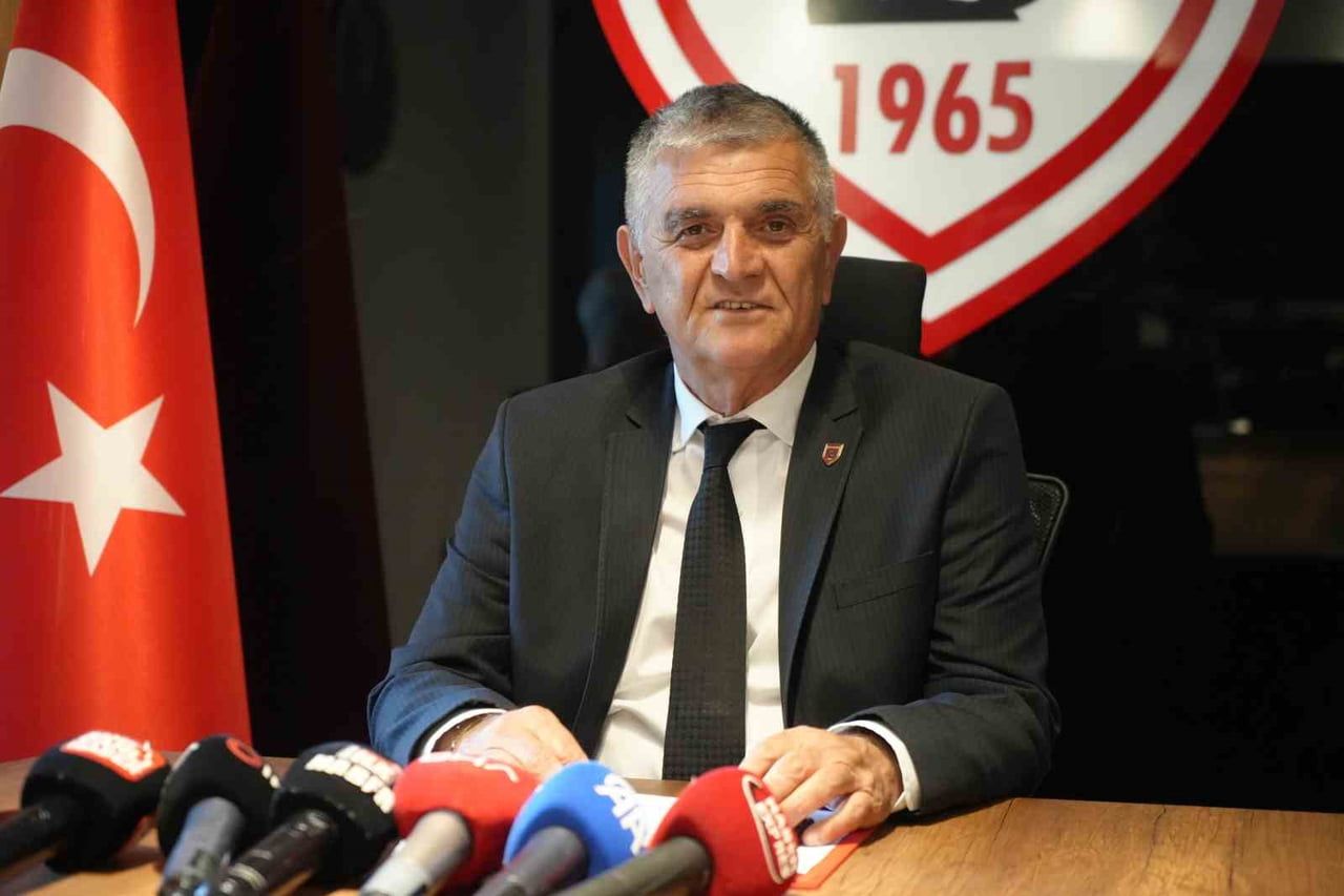 SAMSUNSPOR BASIN SÖZCÜSÜ VE İCRA KURULU ÜYESİ SUAT ÇAKIR, LİGE YENİ YÜKSELDİKTEN SONRA...