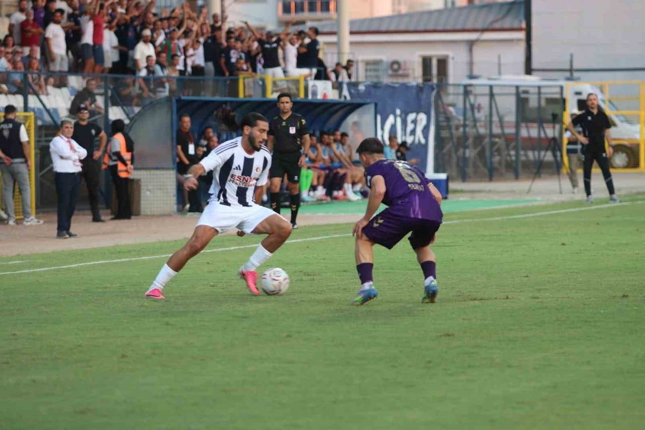 TFF 2. LİG KIRMIZI GRUP'UN İLK HAFTASINDA FETHİYESPOR EVİNDE 52 ORDUSPOR'A 3-0 MAĞLUP OLDU.