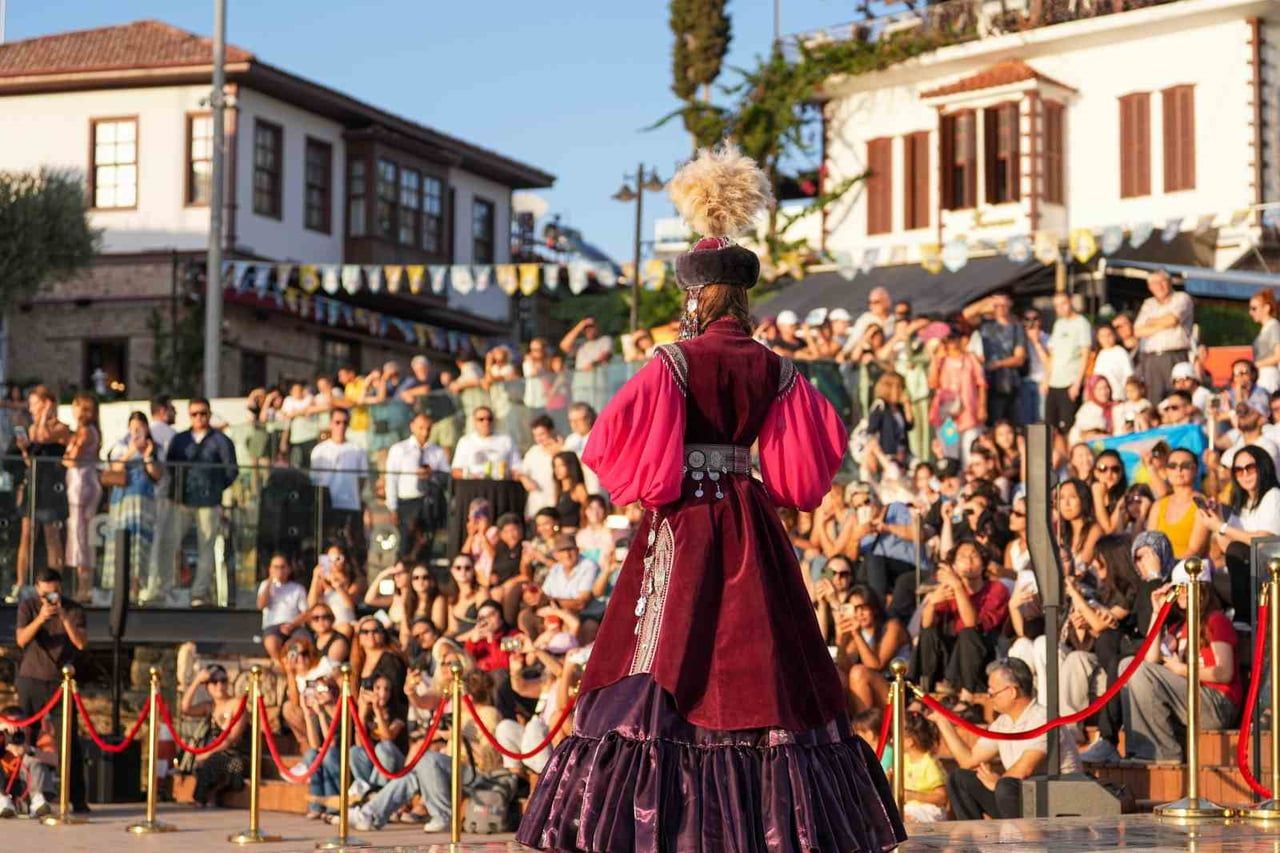MURATPAŞA BELEDİYESİ'NİN BU YIL 11'İNCİSİNİ DÜZENLEDİĞİ KALEİÇİ OLD TOWN FESTİVALİ, TARİHÎ KALEİÇİ...
