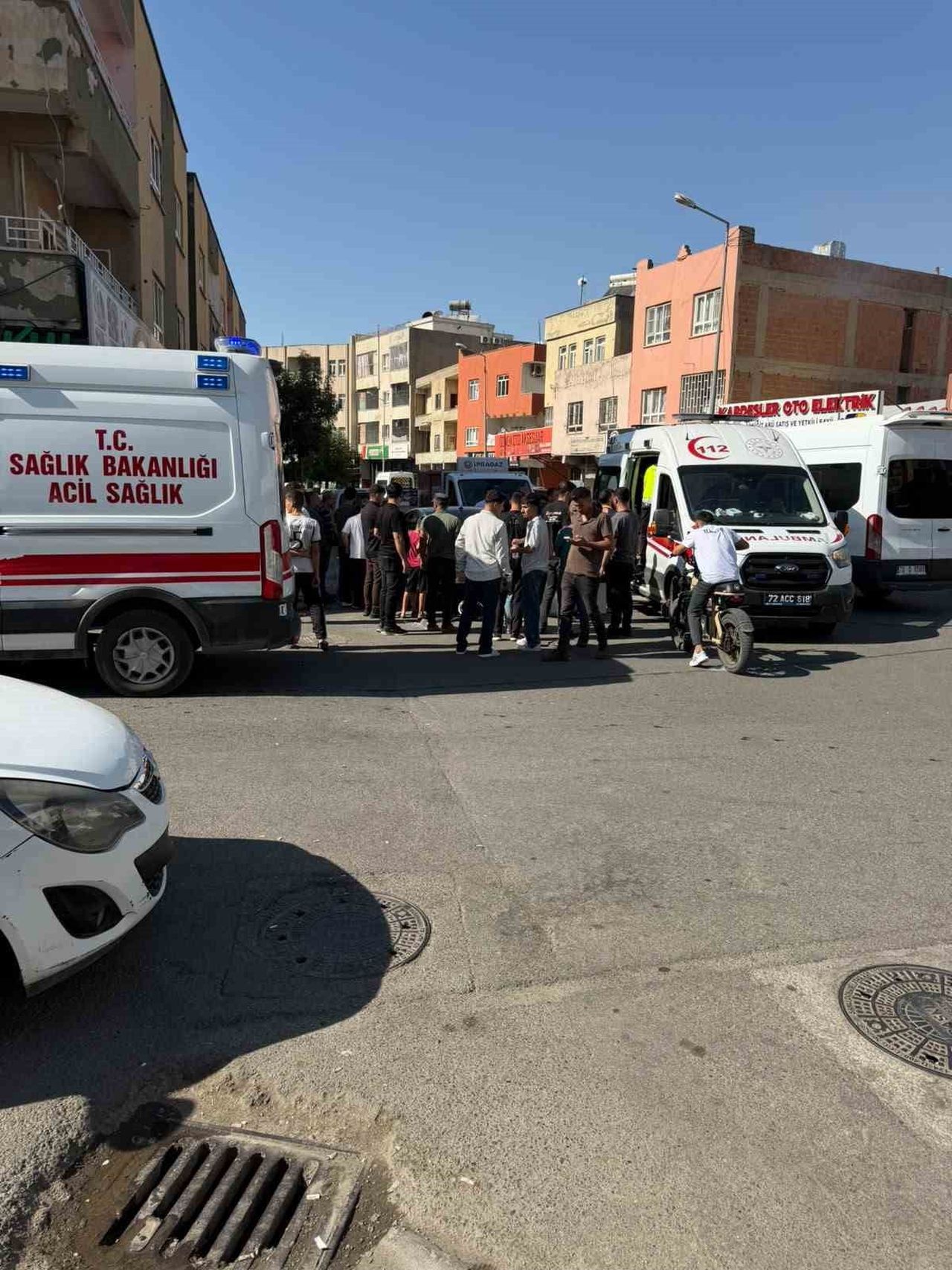 BATMAN’DA İKİ MOTOSİKLETİN ÇARPIŞMASI SONUCU MEYDANA GELEN TRAFİK KAZASINDA 2 KİŞİ...