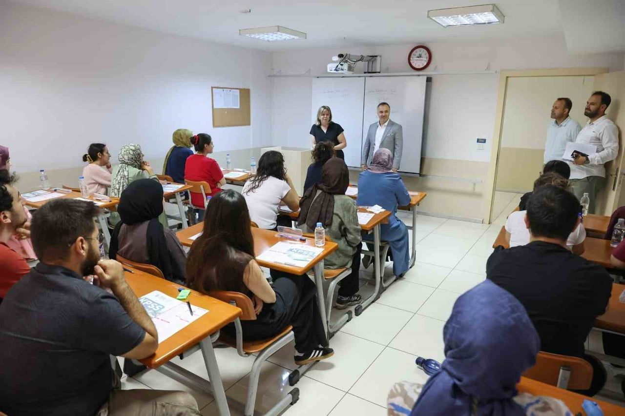 BURSA BÜYÜKŞEHİR BELEDİYESİ’NİN, TÜM GENÇLİK MERKEZLERİNDE VE HÜRRİYET SINAVA HAZIRLIK MERKEZİ’NDE...