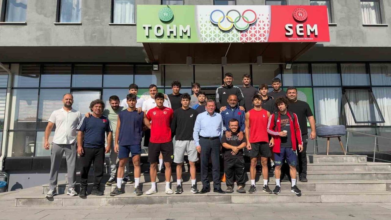 KEÇİÖREN GREKOROMEN GÜREŞ TAKIMI, HAZIRLIK KAMPI ÇALIŞMALARI KAPSAMINDA KAYSERİ’DE BULUNAN SPORCU...