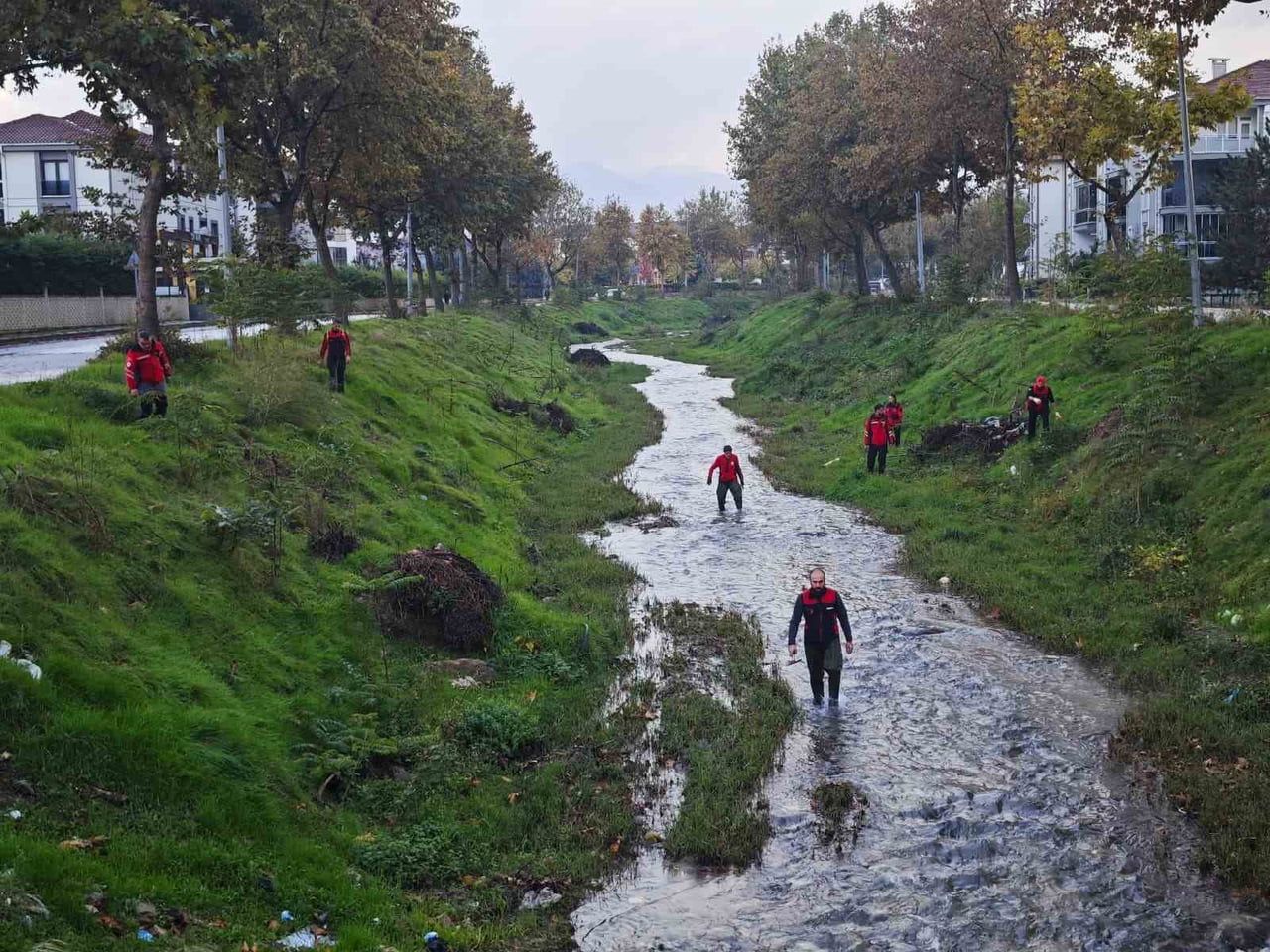 BURSA'NIN İNEGÖL İLÇESİNDE 2 GÜNDÜR KENDİSİNDEN HABER ALINAMAYAN EMRAH GEDİK'İ (33) ARAMA...