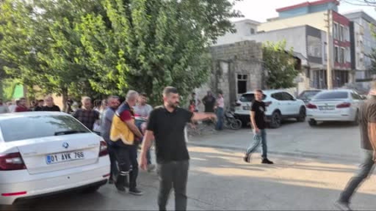 Otomobilin çarptığı adam yaralandı