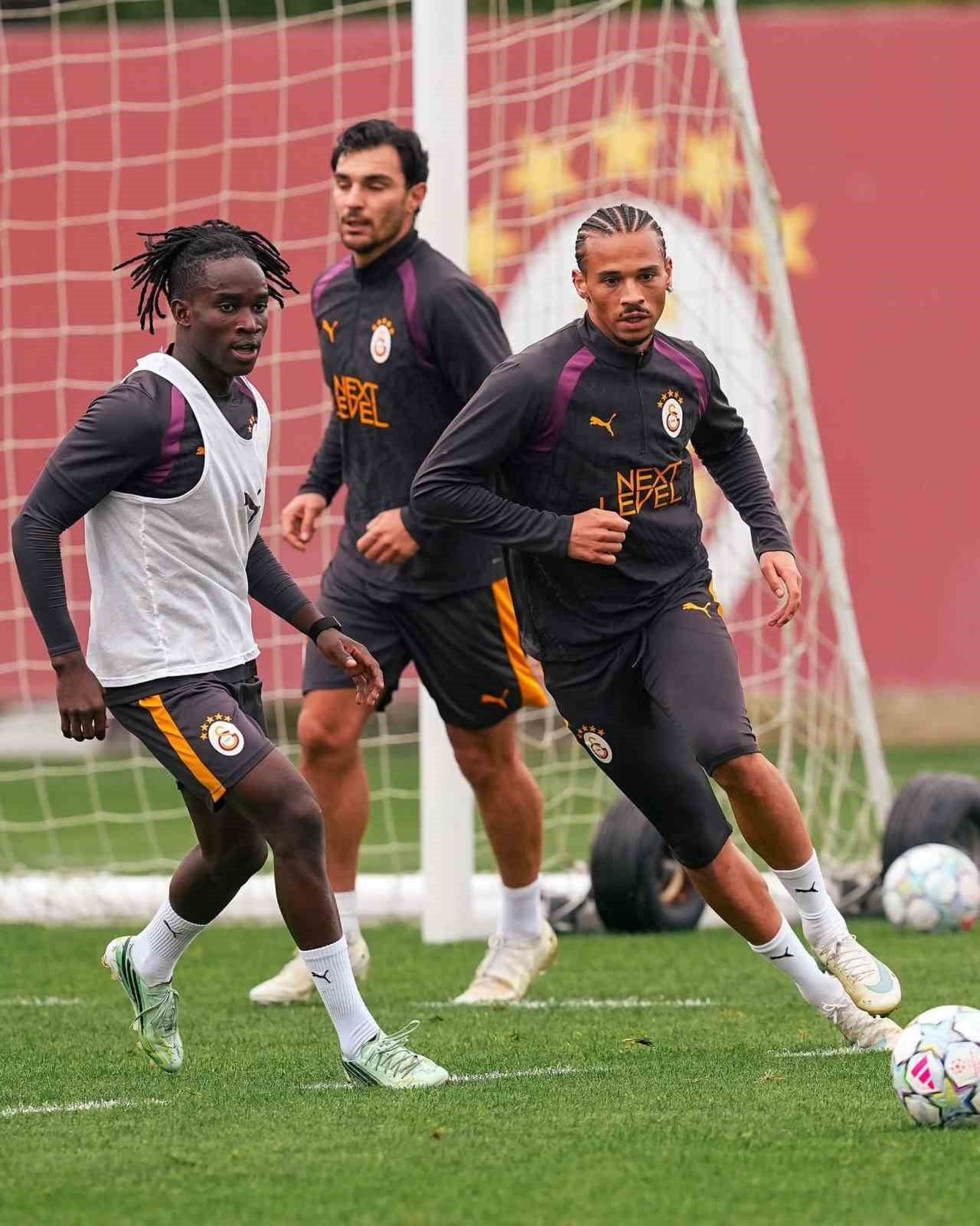 GALATASARAY, UEFA ŞAMPİYONLAR LİGİ'NİN 4. HAFTASINDA SALI GÜNÜ EVİNDE ALMAN EKİBİ STUTTGART İLE...