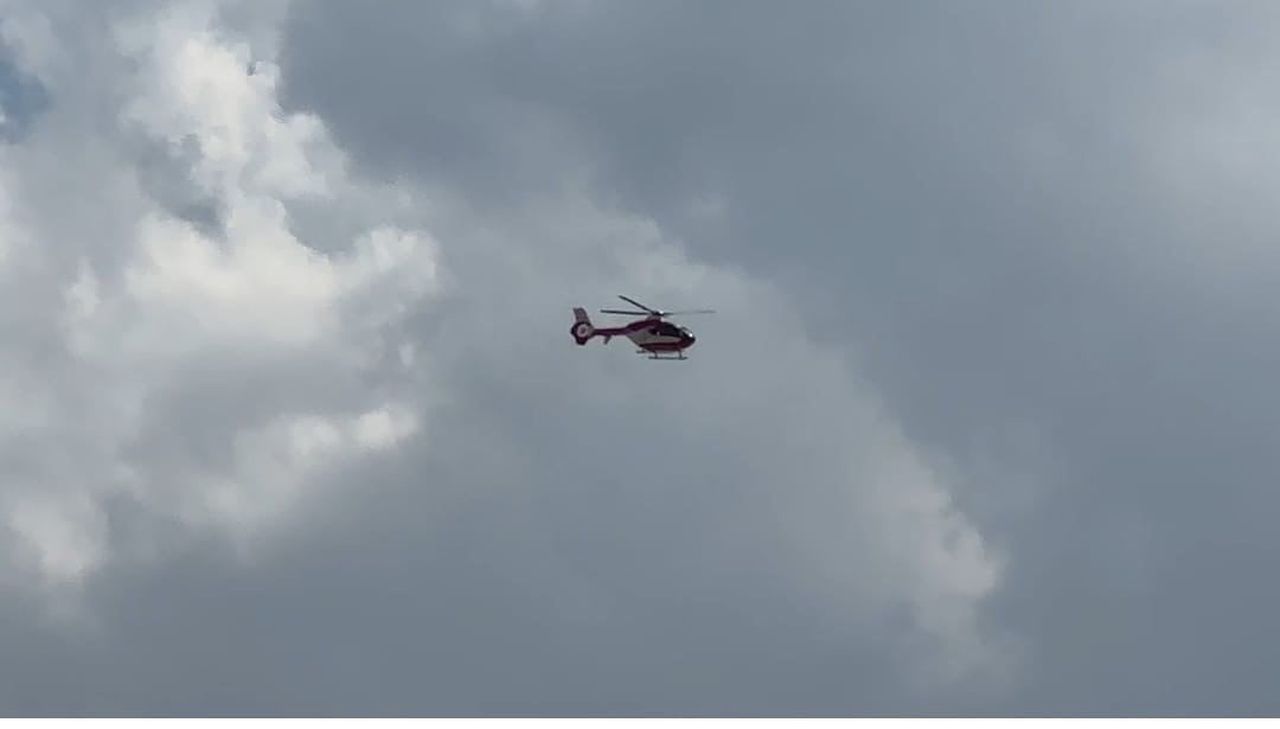 HAKKARİ'NİN DERECİK İLÇESİNDEN RAHATSIZLANAN 83 YAŞINDAKİ HASTA, HELİKOPTER AMBULANSLA YÜKSEKOVA...