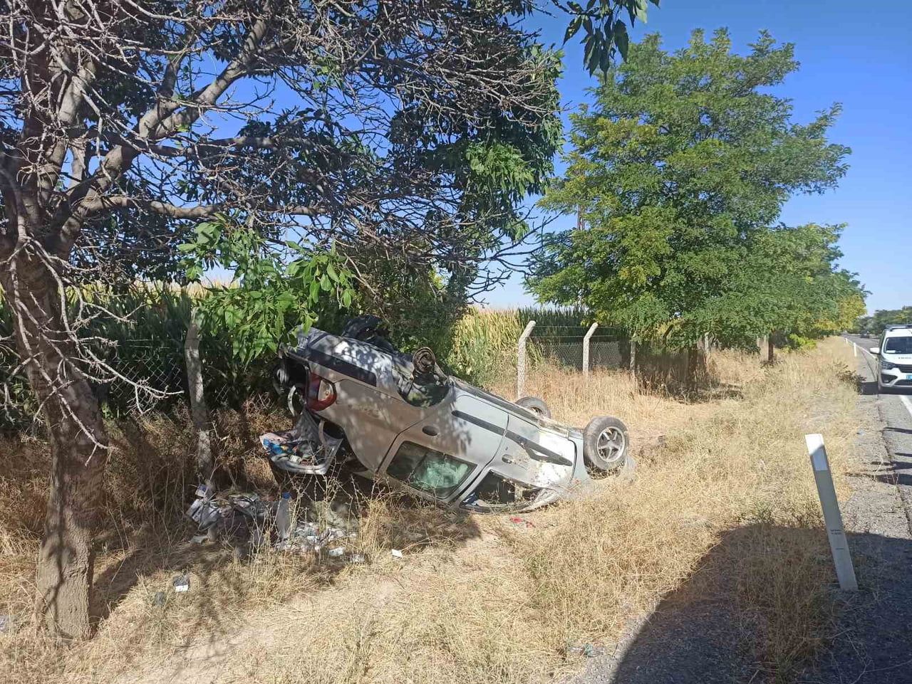 KONYA’NIN KULU İLÇESİNDE OTOMOBİLİN TAKLA ATMASI SONUCU ARAÇTA BULUNAN 2 ÇOCUK YARALANDI.