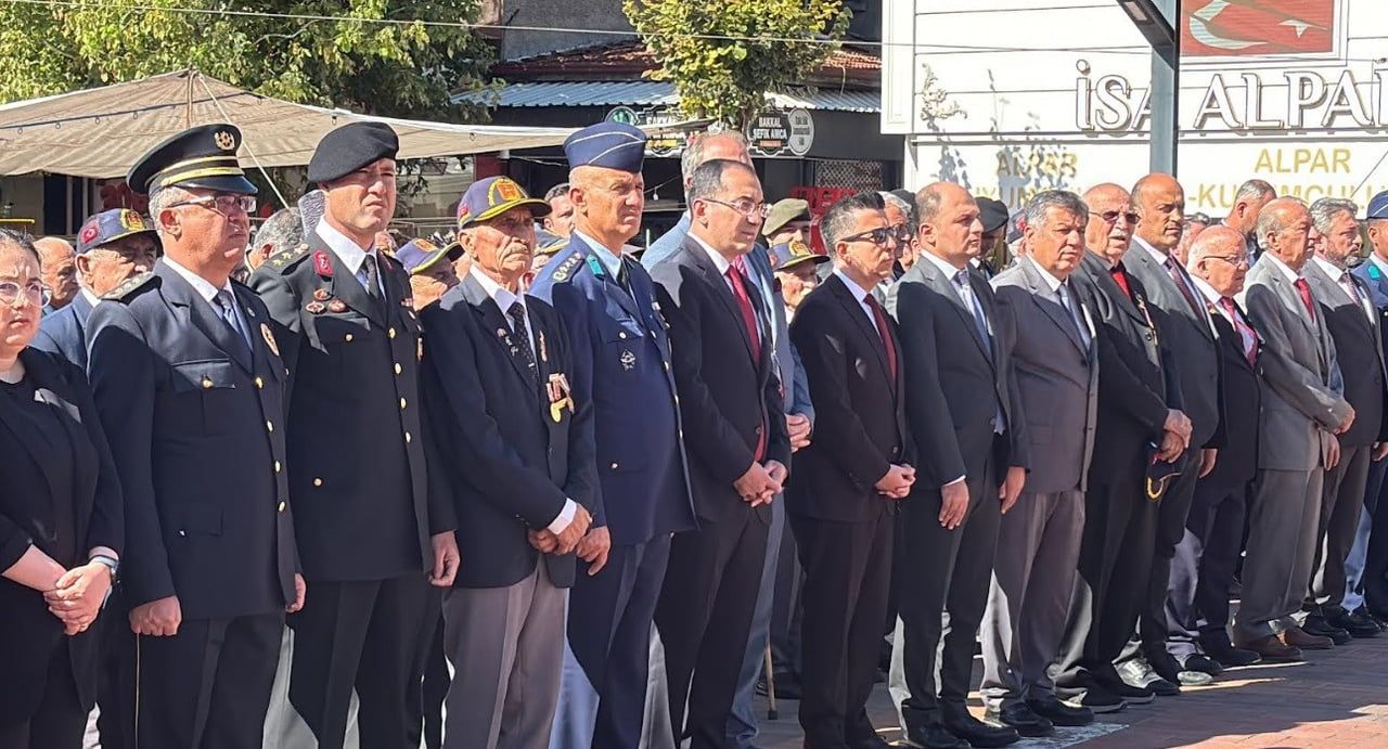 TAVŞANLI'DA 19 EYLÜL GAZİLER GÜNÜ TÖRENLE KUTLANDI