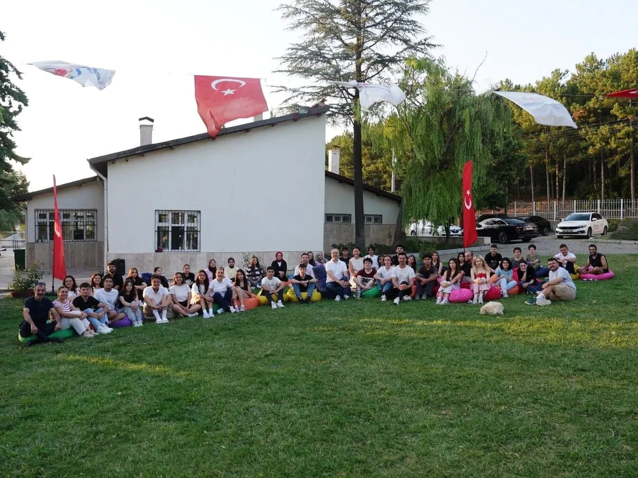 DENİZLİ BÜYÜKŞEHİR BELEDİYESİ’NİN GELENEKSELLEŞEN CANKURTARAN YAZ GENÇLİK KAMPI, YAZ BOYUNCA...