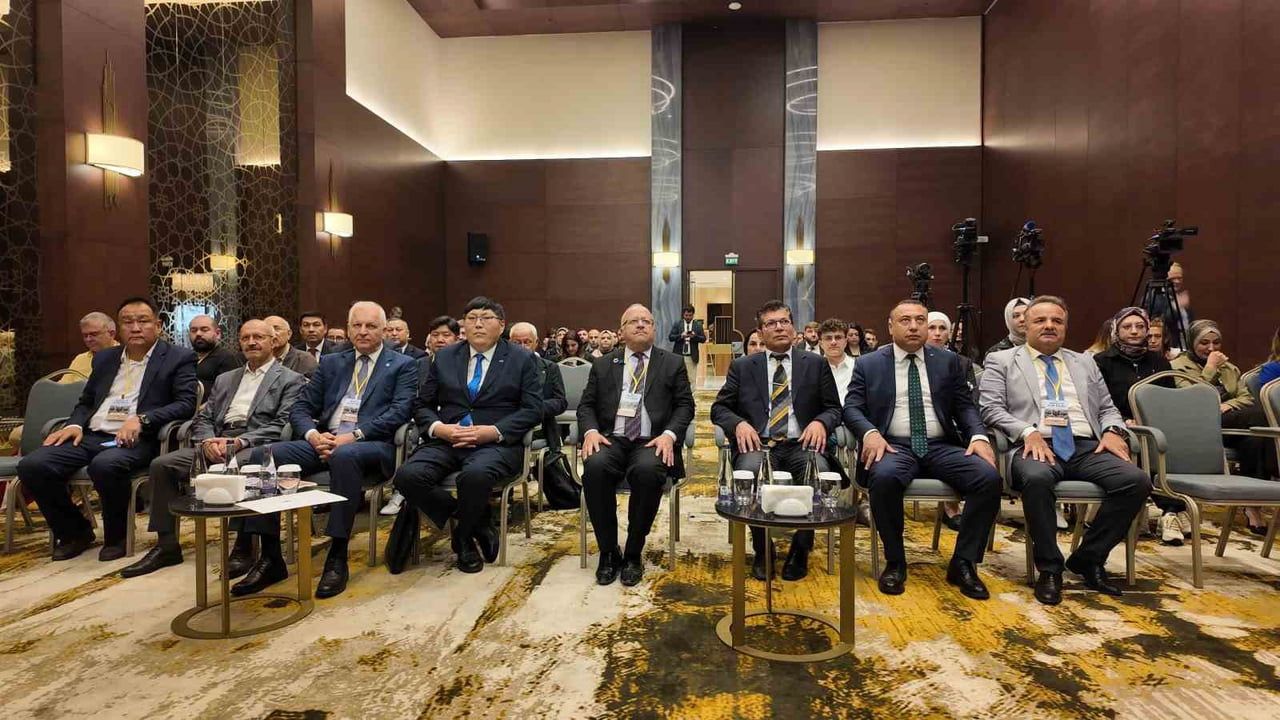 KONYA’DA "MOĞOLLAR ÇAĞINDA ANADOLU VE İSLAM DÜNYASI: BÜYÜK OLAYLAR, BÜYÜK ADAMLAR VE BÜYÜK...