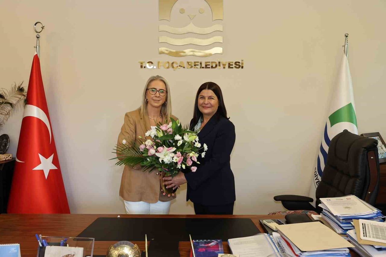 AK PARTİ İZMİR MİLLETVEKİLİ VE YEREL YÖNETİMLER BAŞKAN YARDIMCISI CEYDA BÖLÜNMEZ ÇANKIRI, CHP’DEN...