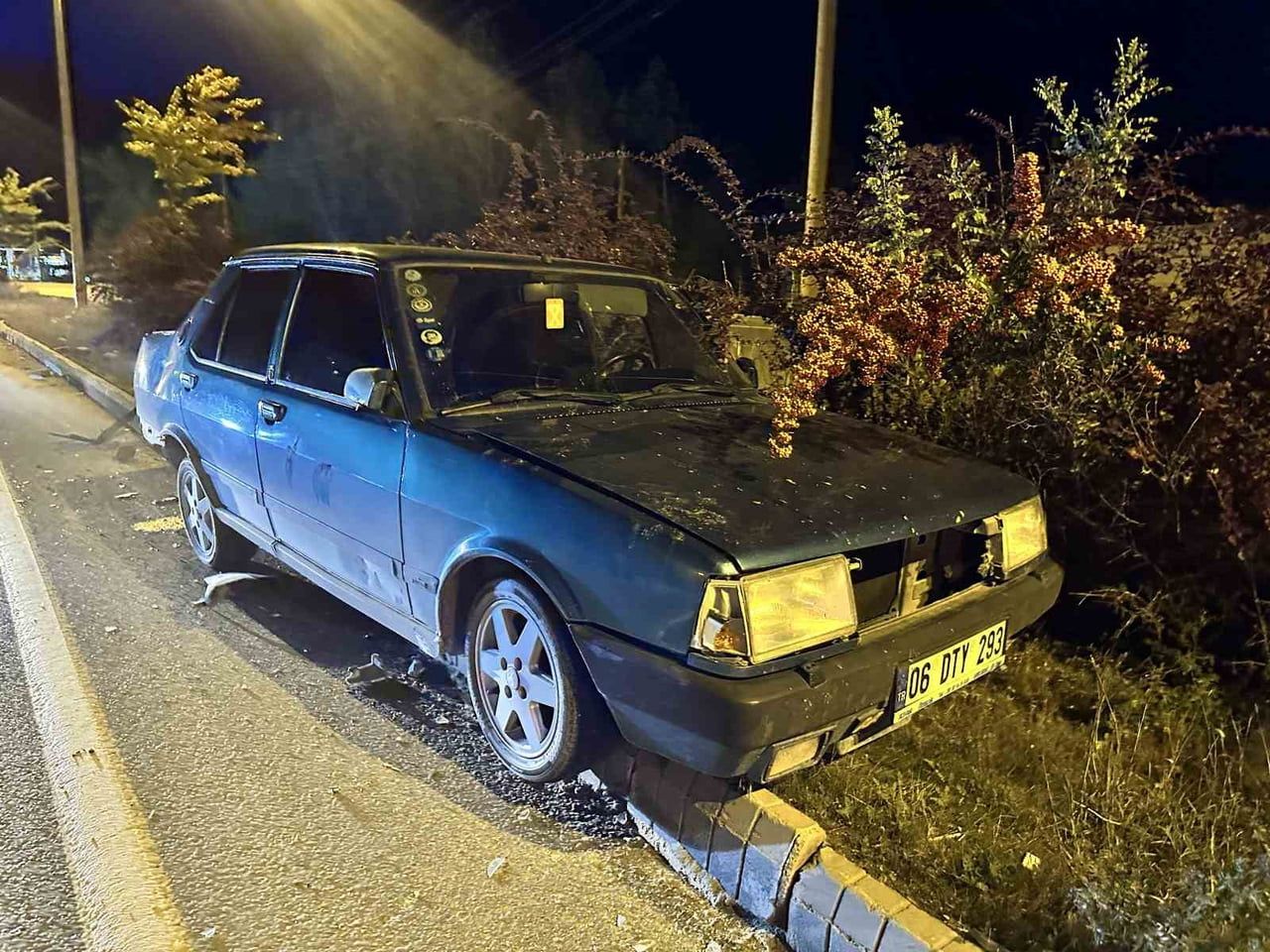 KASTAMONU’DA AYNI İSTİKAMETTE HAREKET EDEN BİR KAMYON VE İKİ OTOMOBİLİN KARIŞTIĞI ZİNCİRLEME...