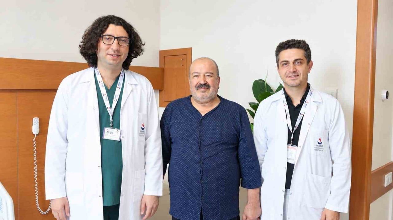 BAŞ DÖNMESİ VE DENGE KAYBI ŞİKAYETLERİYLE SANKO ÜNİVERSİTESİ HASTANESİ’NE BAŞVURAN 67 YAŞINDAKİ...