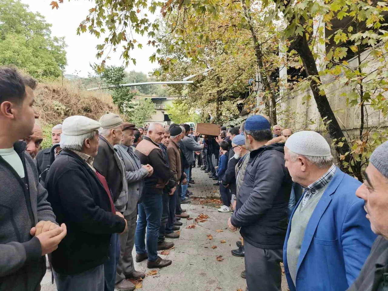 AYDIN’IN KÖŞK İLÇESİNDEKİ KALDIĞI ÖĞRENCİ YURDUNDA KALP KRİZİ GEÇİREREK HAYATINI KAYBEDEN 11...