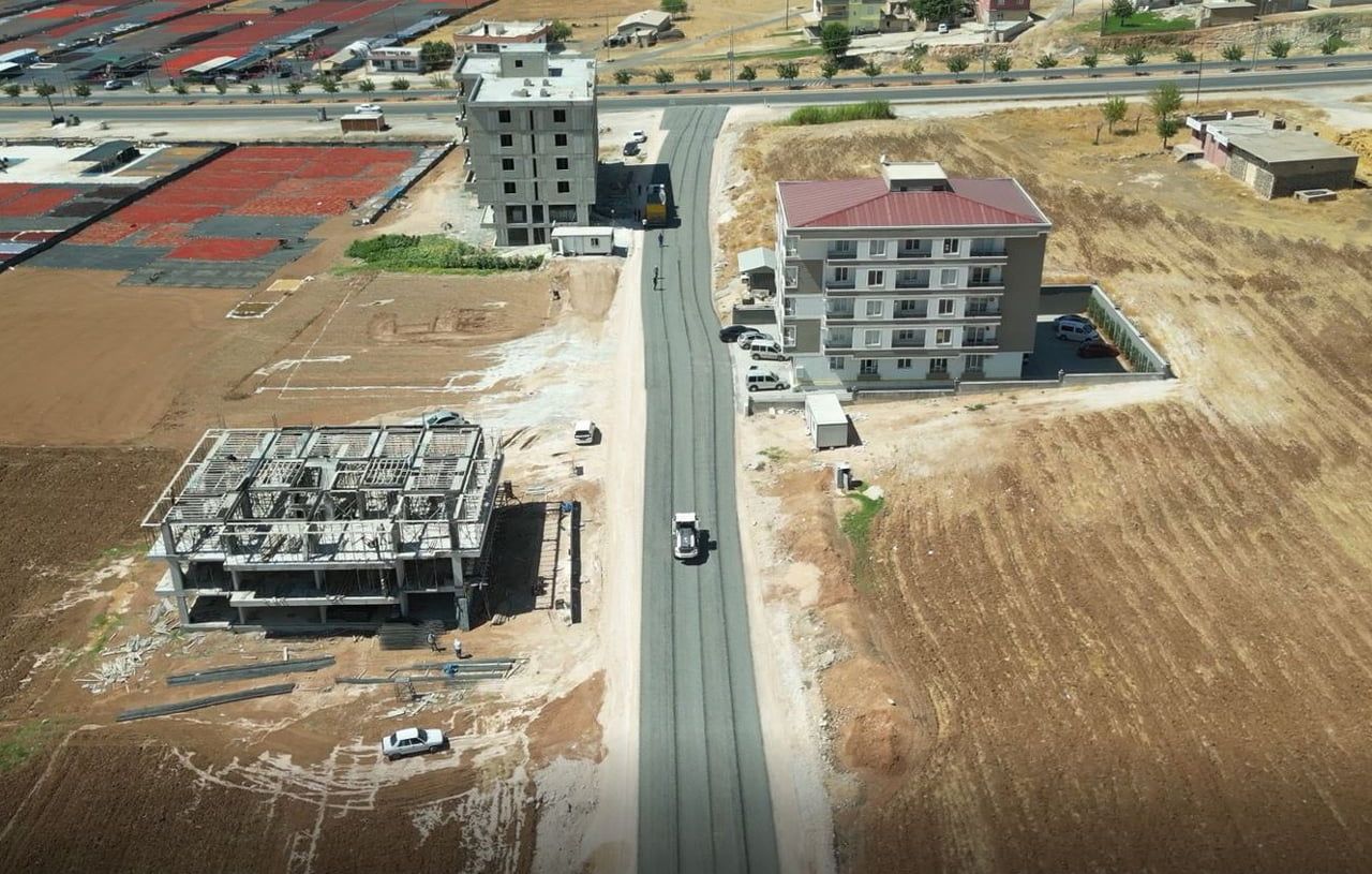 DAĞETEĞİNDE ASFALTLA YENİLENİYOR