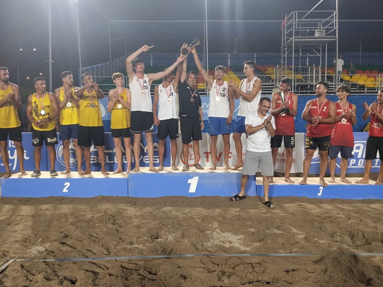 TÜRKİYE VOLEYBOL FEDERASYONU VE ALANYA BELEDİYESİ İŞ BİRLİĞİNDE DÜZENLENEN PRO AÇIK VE U20...