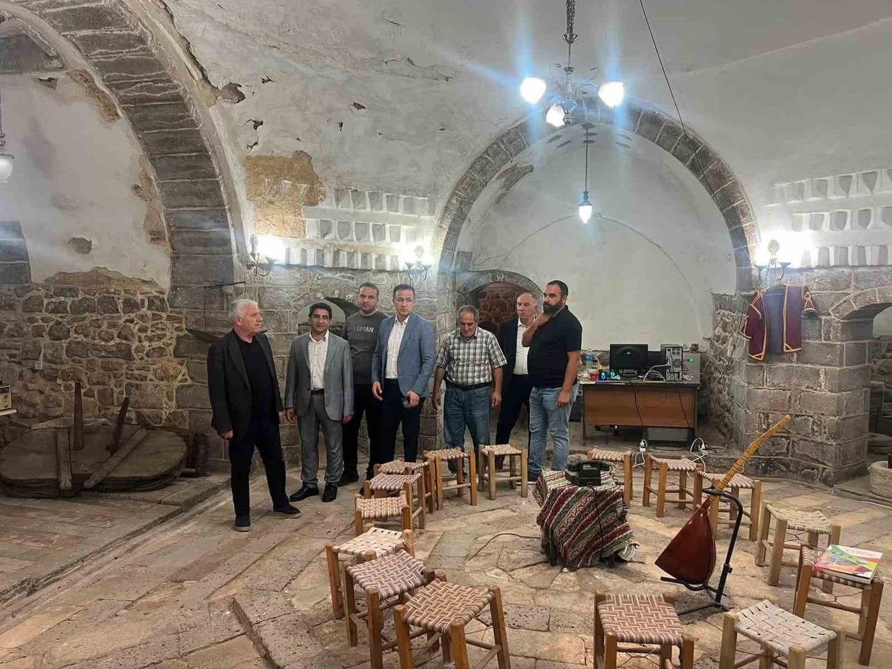 DİYARBAKIR’IN ÇERMİK İLÇESİNDE BULUNAN OSMANLI BEYLERİNE HİZMET ETMİŞ TARİHİ SARAY HAMAMI...