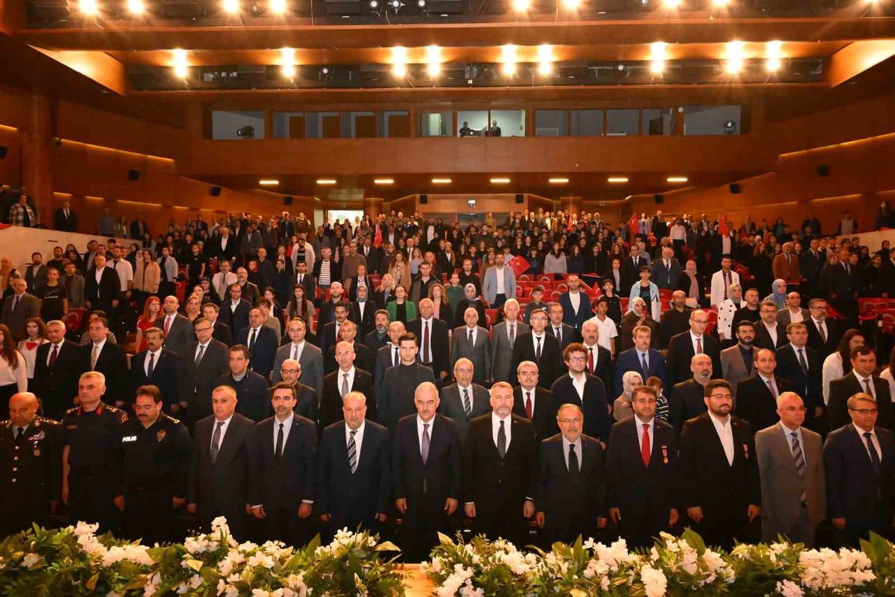 MİLLİ EĞİTİM BAKANLIĞI HİMAYELERİNDE, BURSA İL MİLLİ EĞİTİM MÜDÜRLÜĞÜ VE 15 TEMMUZ DERNEĞİ...