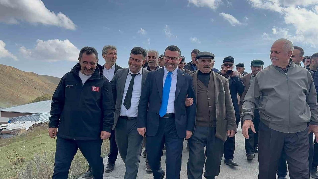 Kırsal yolları betonla buluşturuyorlar: Kaynarlı'da ulaşımda yeni dönem
