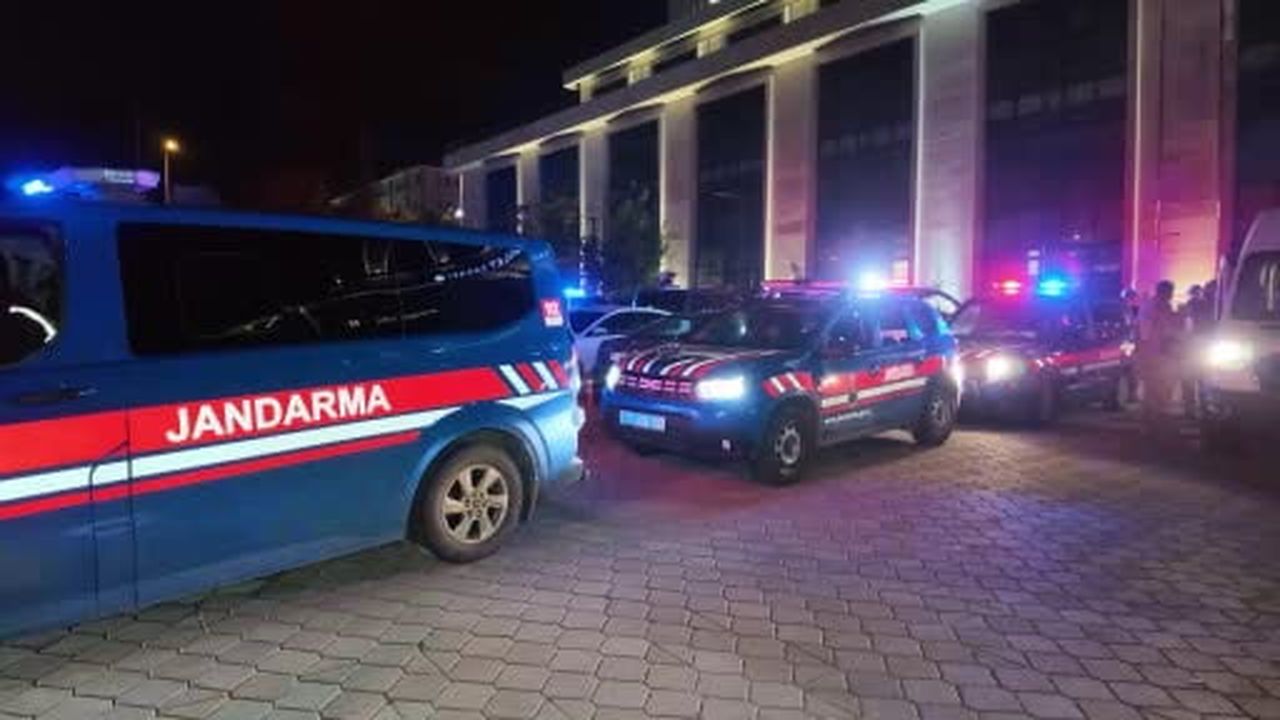 Yolsuzluk soruşturmasında mahkemeden karar çıktı: 2 eski başkan dahil 15 tutuklama