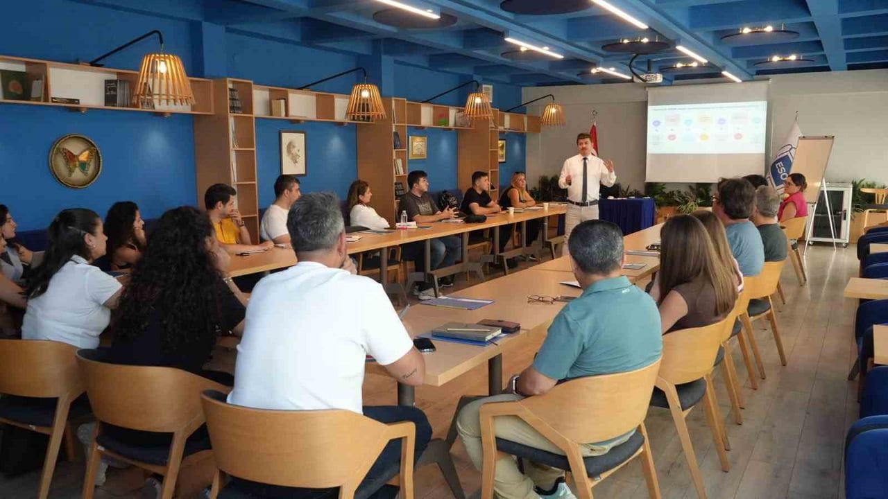 ESKİŞEHİR'DE 'SKDM/CBAM SÜRECİNDE FİRMALAR İÇİN RİSKLER VE UYUM HAZIRLIKLARI' EĞİTİMİ BAŞARIYLA...