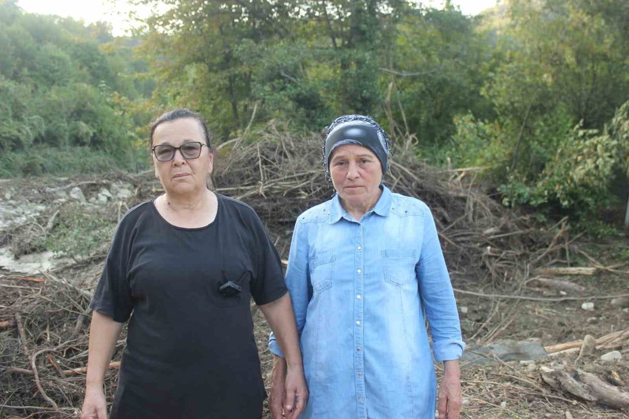 EVLERİNDE MAHSUR KALAN EKŞİ VE ŞENDAĞ YAŞADIKLARI KORKU DOLU ANLARI ANLATTI.