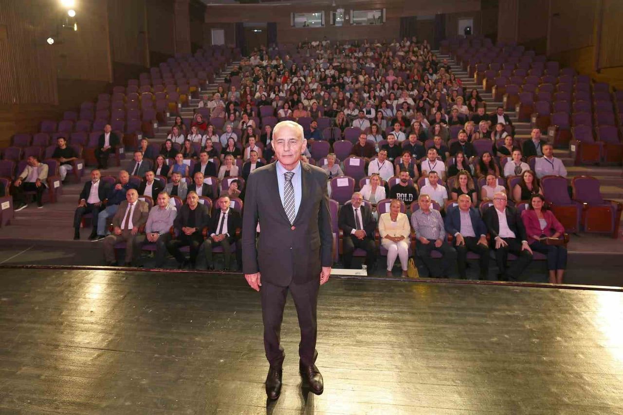 KÜÇÜKÇEKMECE BELEDİYE BAŞKANI KEMAL ÇEBİ