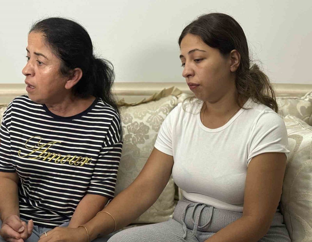 İSTANBUL ŞİŞLİ'DE KARDEŞİNE İLAÇ ALDIKTAN SONRA ECZANENİN ÖNÜNDE BEKLEYEN NİLDA MÜGE ŞAHİN'İ...
