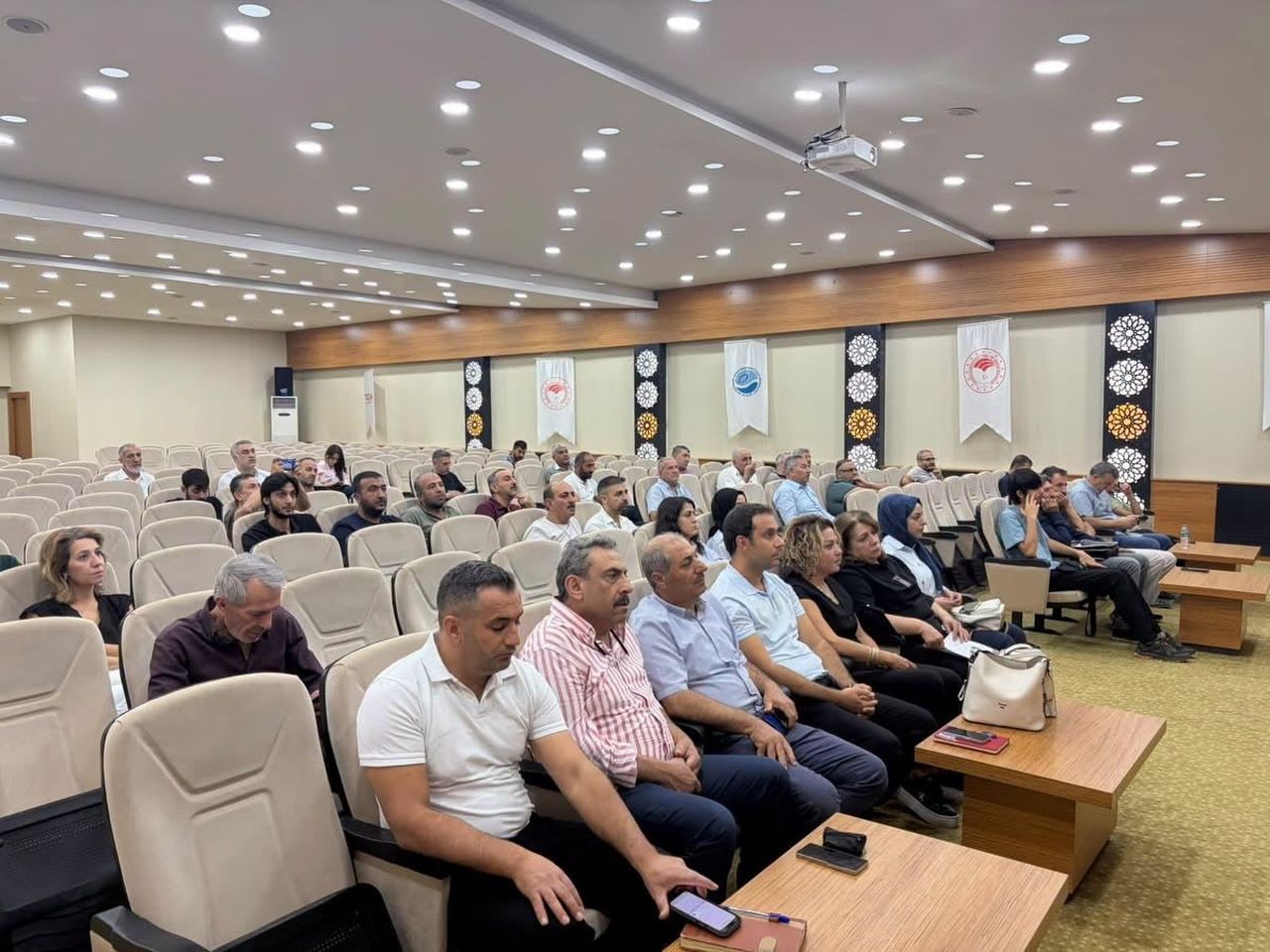 ELAZIĞ’DA ET VE SÜT ÜRÜNLERİ ÜRETİCİLERİNE GIDA GÜVENLİĞİ EĞİTİMİ