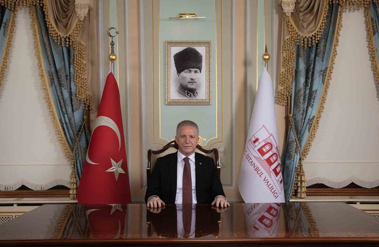 İSTANBUL VALİSİ DAVUT GÜL