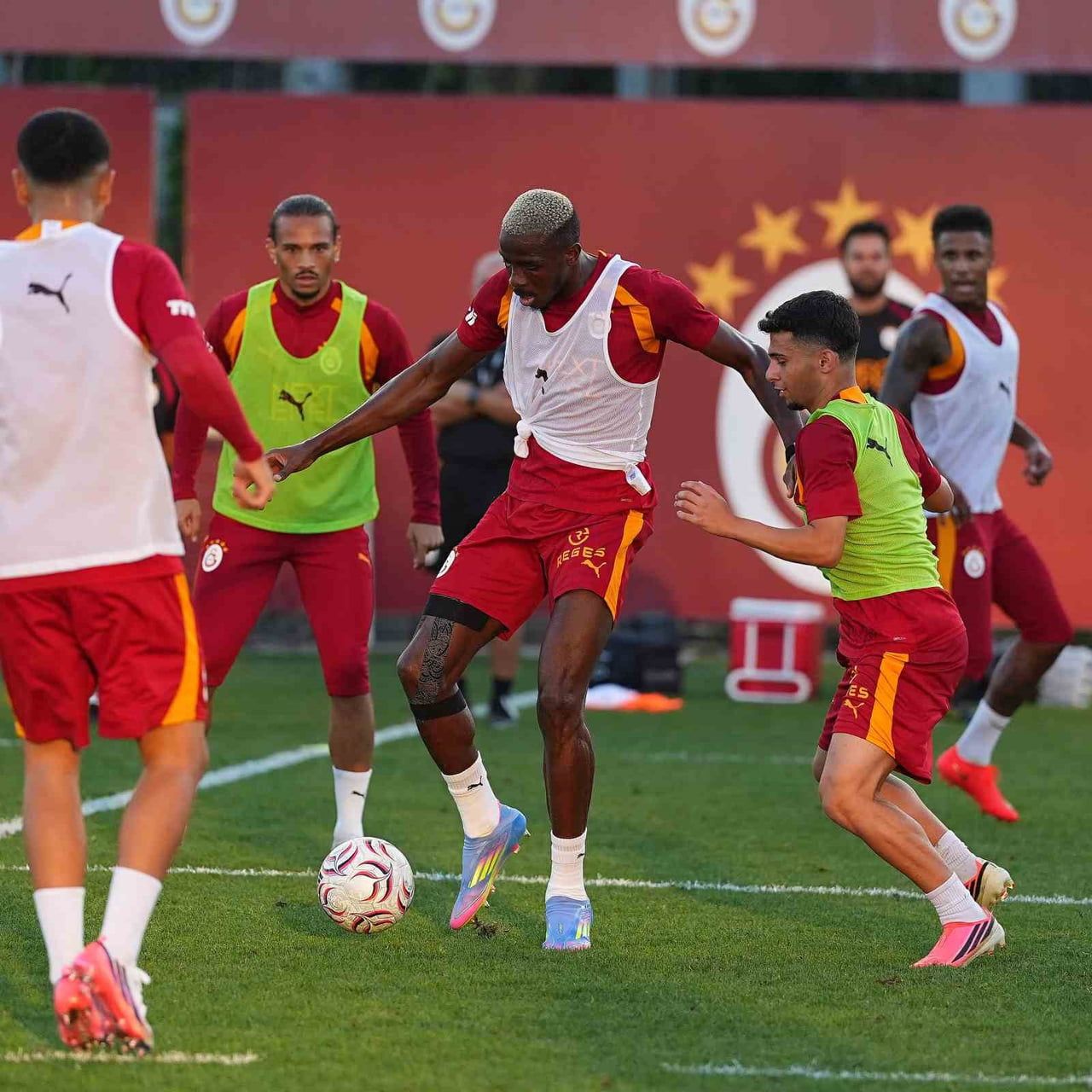 GALATASARAY, TRENDYOL SÜPER LİG’İN 3. HAFTASINDA GÖZTEPE İLE OYNAYACAĞI MAÇIN HAZIRLIKLARINA BUGÜN...