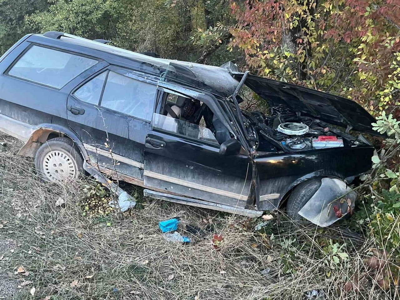 KARABÜK’ÜN SAFRANBOLU-EFLANİ KARA YOLUNDA KONTROLDEN ÇIKAN OTOMOBİLİN AĞACA ÇARPMASI SONUCU SÜRÜCÜ...