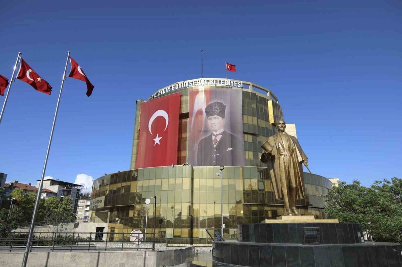 AYDIN BÜYÜKŞEHİR BELEDİYE BAŞKANI ÖZLEM ÇERÇİOĞLU, YEREL YÖNETİMLER PERFORMANS ÖLÇÜM...