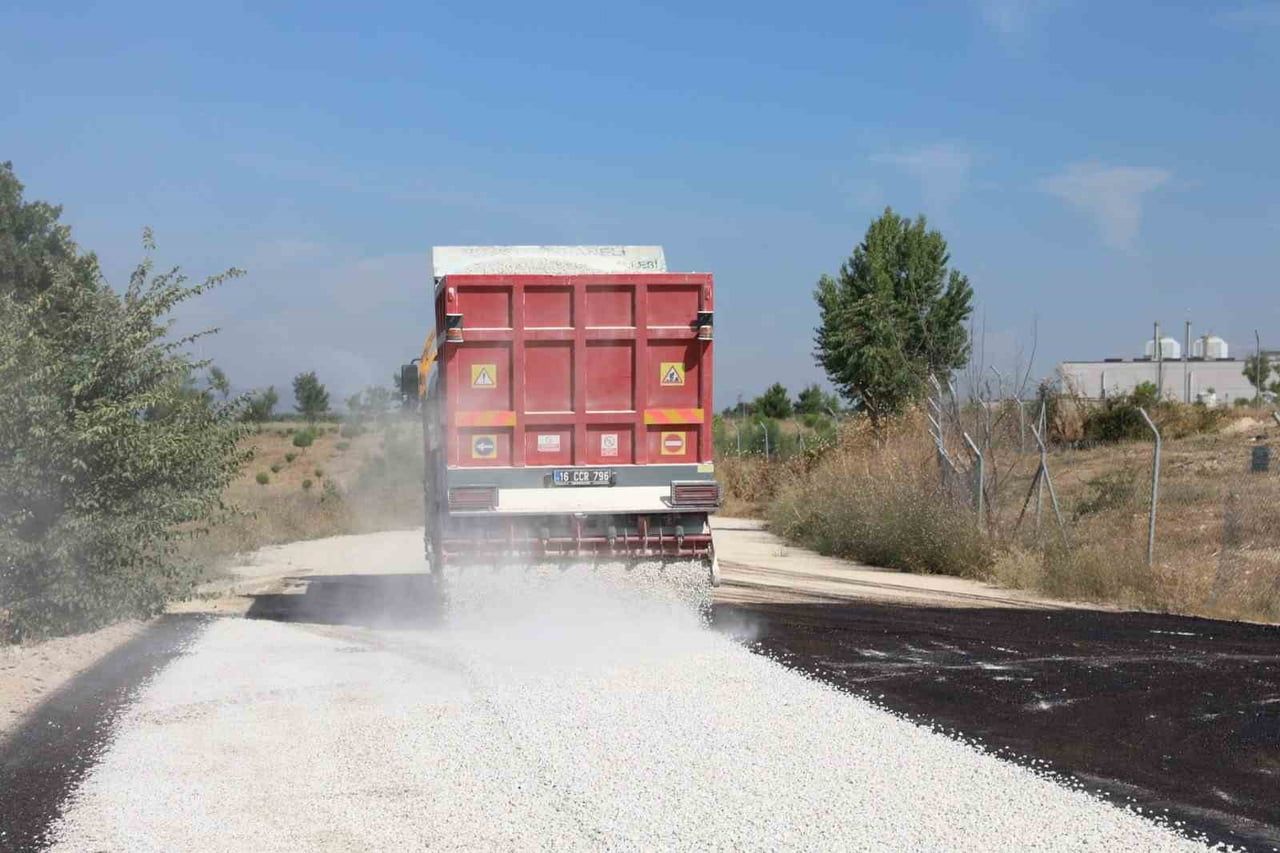BURSA BÜYÜKŞEHİR BELEDİYESİ, İL GENELİNDE SÜRDÜRDÜĞÜ ULAŞIM AĞINI GÜÇLENDİRME ÇALIŞMALARI...