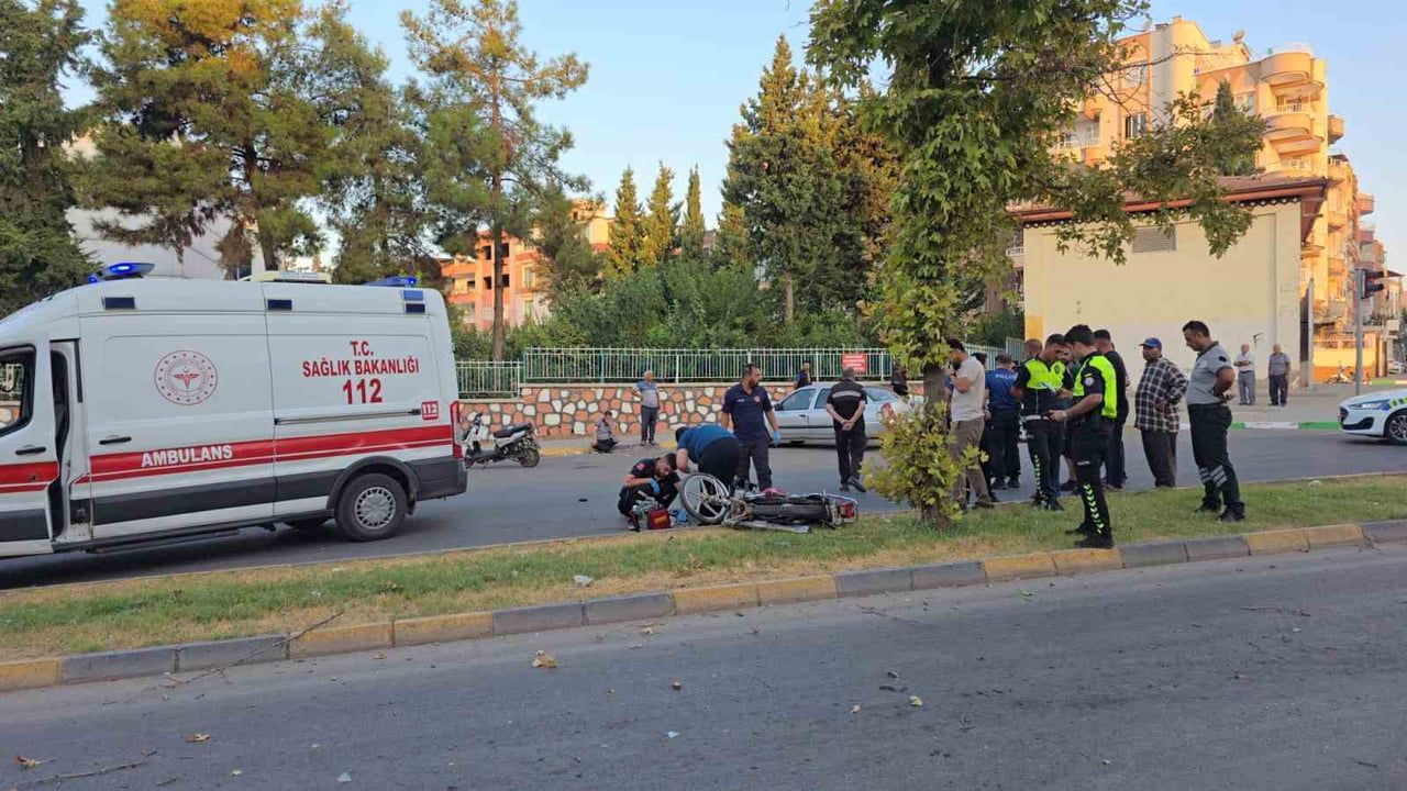 KAZAYI GÖRENLERİN İHBARI ÜZERİNE OLAY YERİNE SAĞLIK VE POLİS EKİPLERİ SEVK EDİLDİ.
