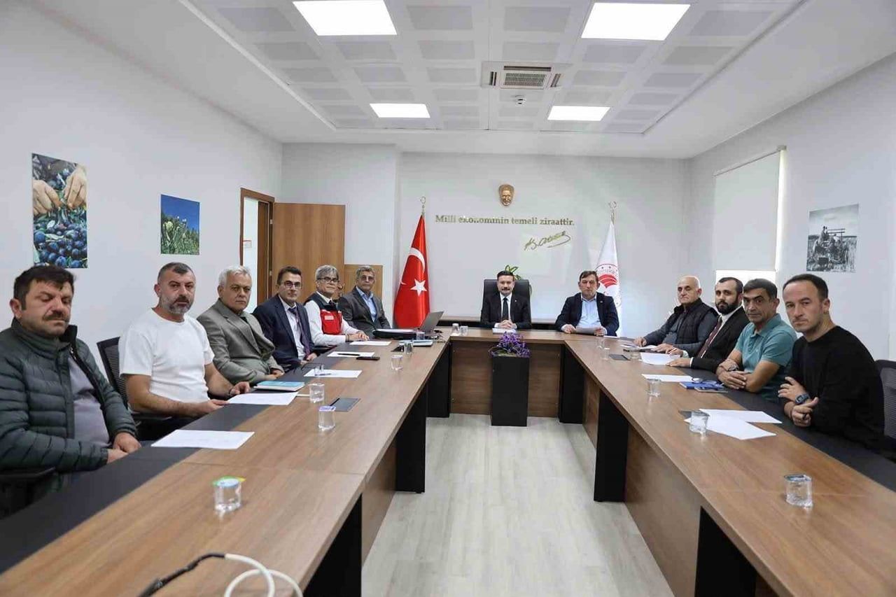 GÖKÇEADA KAYMAKAMI OSMAN ACAR’IN BAŞKANLIĞINDA, SOSYAL YARDIMLAŞMA VE DAYANIŞMA VAKFI (SYDV)...