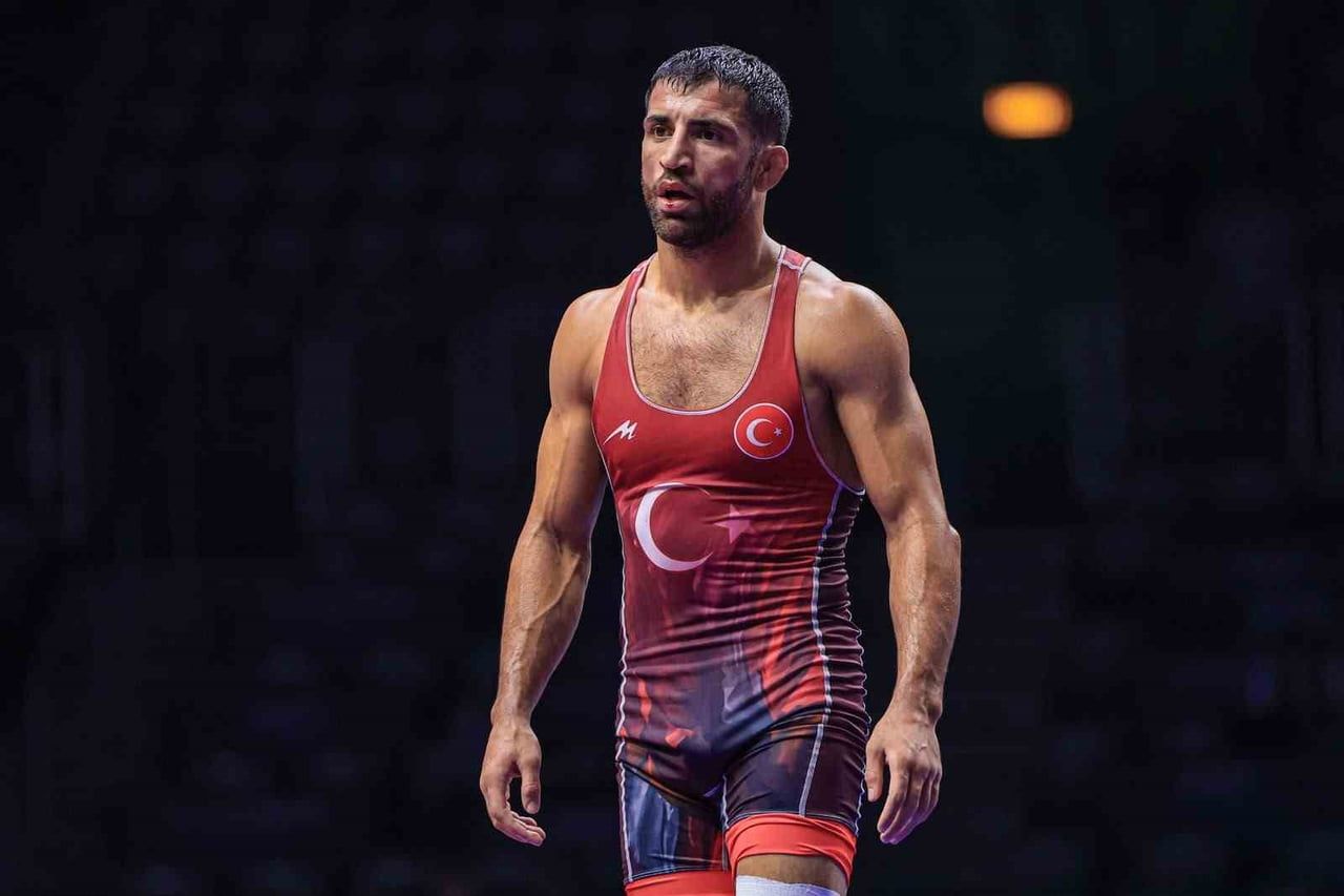 İTALYA’NIN TARANTO KENTİNDE DÜZENLENEN 20. AKDENİZ OYUNLARI’NDA GREKOROMEN STİL 67 KİLODA MÜCADELE...