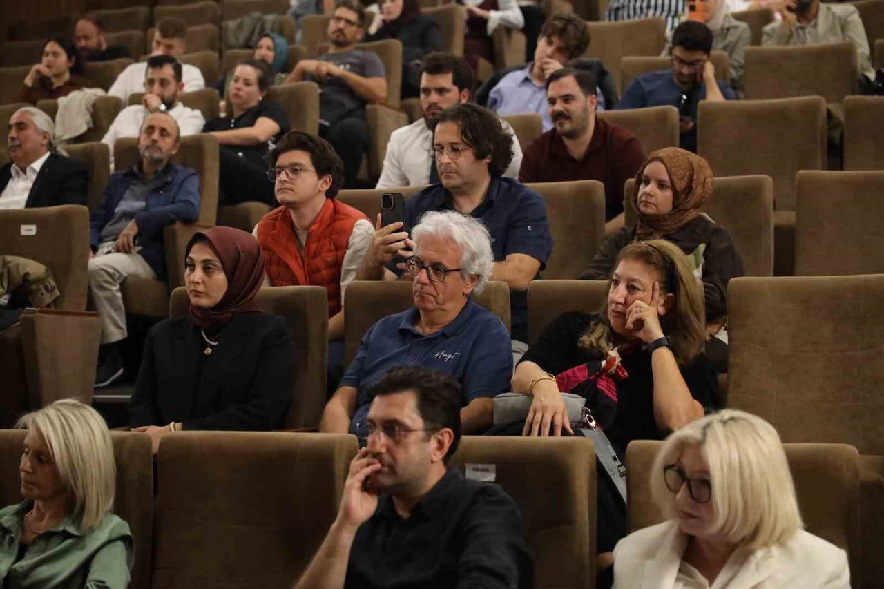 SAKARYA'DA DÜZENLENEN "25. ULUSLARARASI SAPANCA ŞİİR AKŞAMLARI", GERÇEKLEŞTİRİLEN PANEL VE KAPANIŞ...