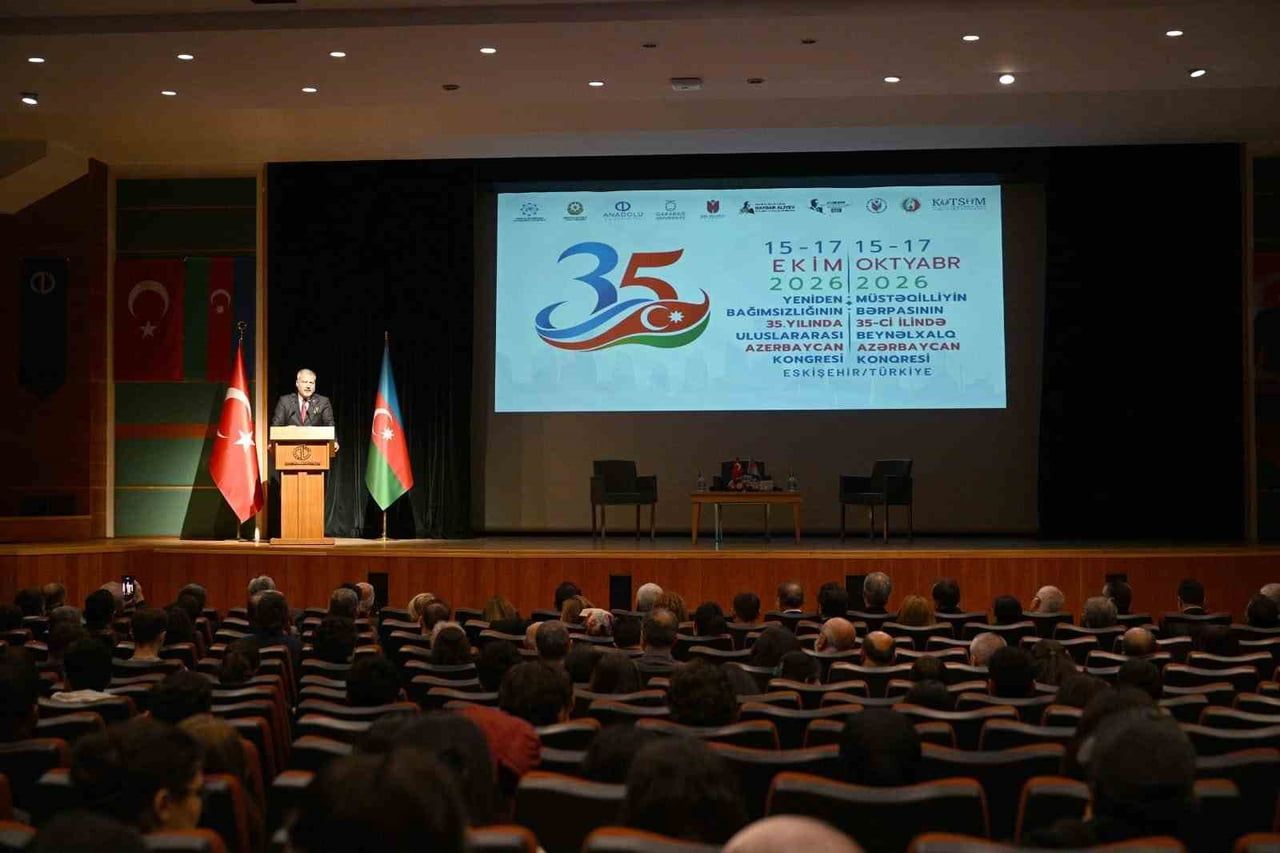 ESKİŞEHİR'DE, AZERBAYCAN'IN YENİDEN BAĞIMSIZLIĞINI KAZANMASININ 35'İNCİ YILI DOLAYISIYLA ANADOLU...