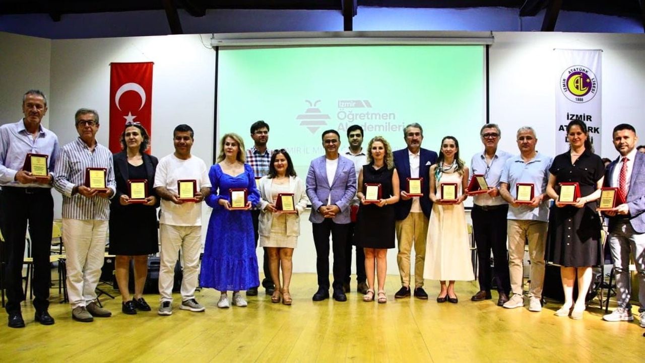 İZMİR ÖĞRETMEN AKADEMİLERİ, 2026-2027 EĞİTİM ÖĞRETİM YILINDA BEŞ FARKLI AKADEMİDE DÜZENLENECEK...